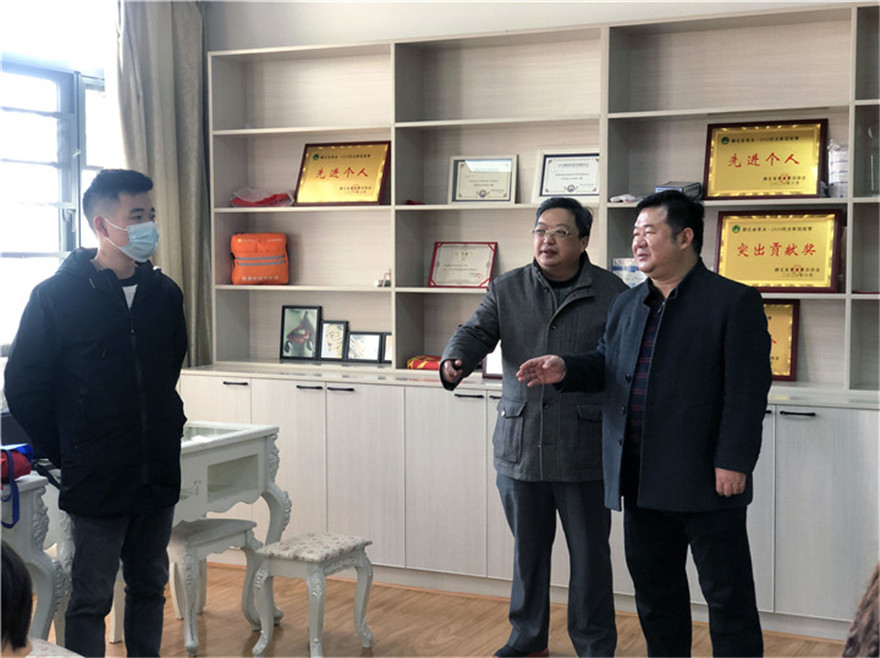 144303exzts2to6e4x6ost.jpg