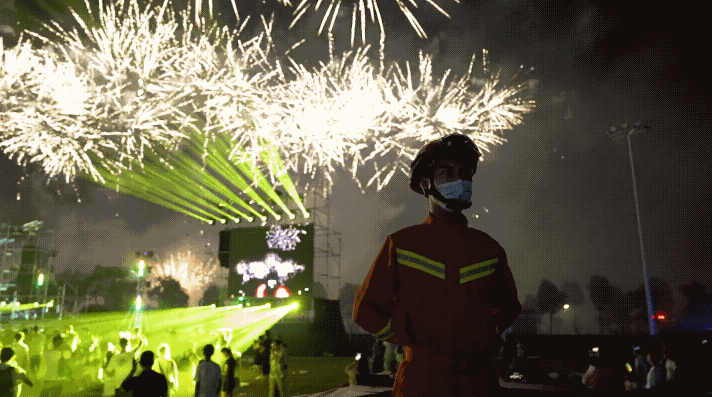 205135pm78d81zrcr8mqer.gif