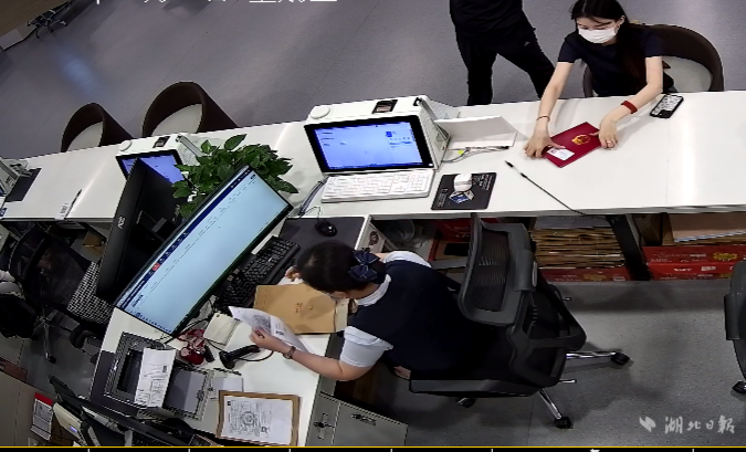 151017bq06sfw16s0446s4.png