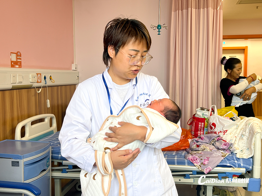 140920hl00pplecsmy8t4f.jpg