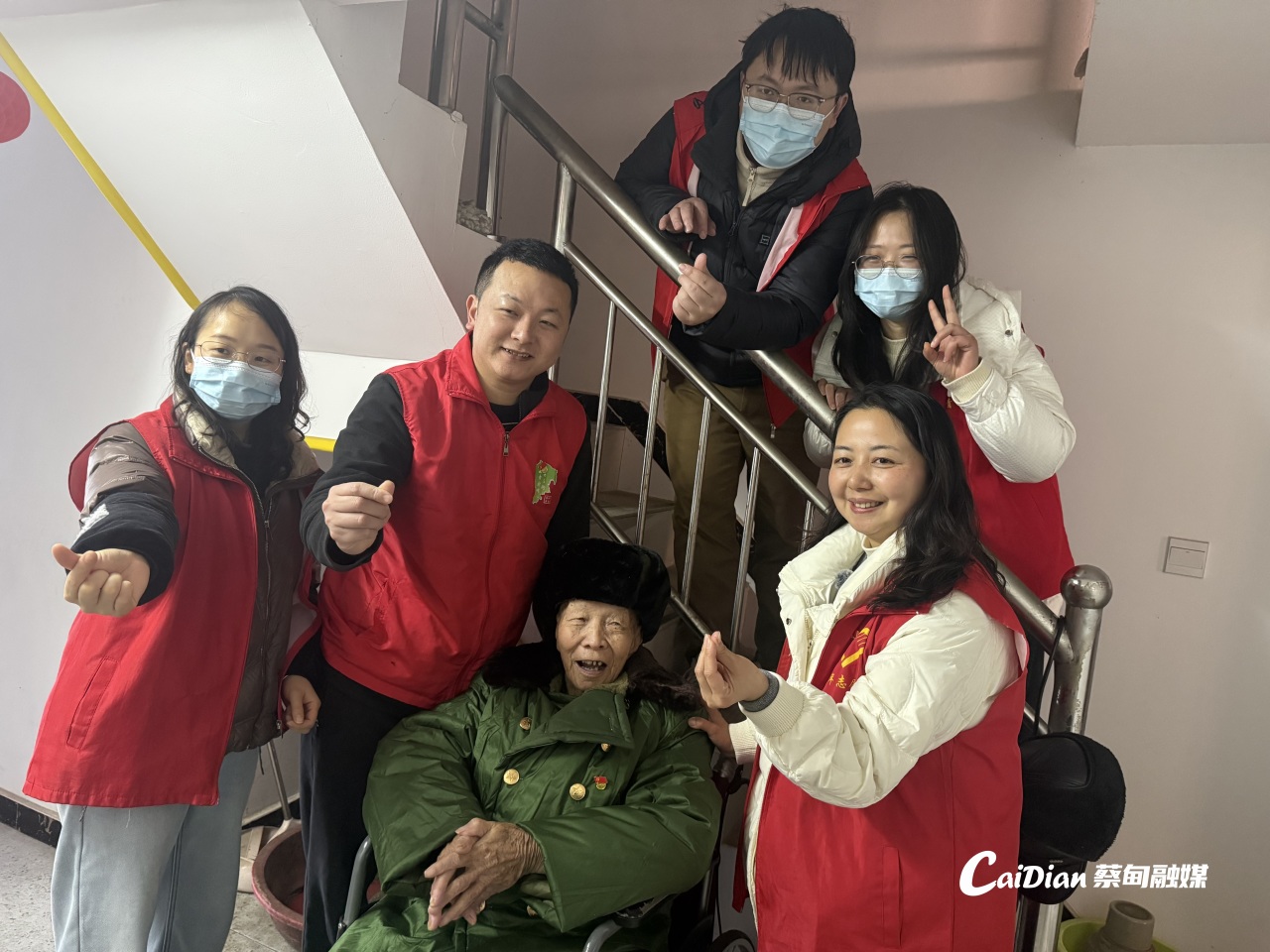 160038ynqz4fzzum4dhn14.jpg