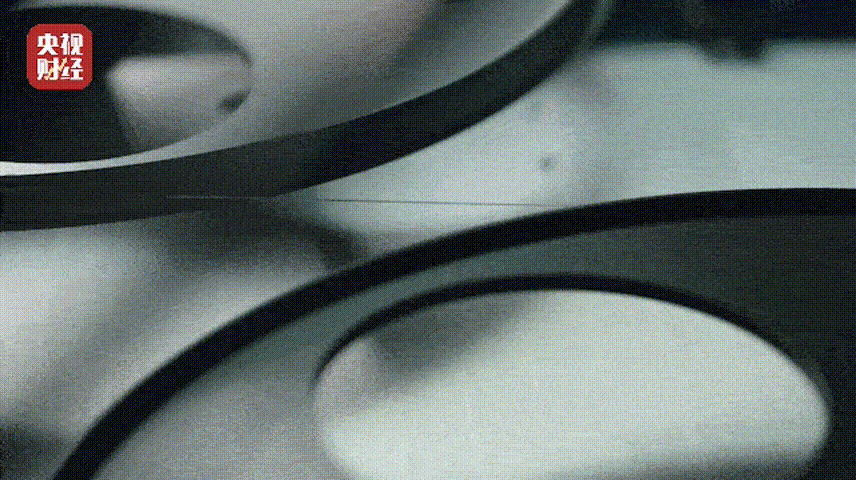 110852swezoac5j5ejewuo.gif