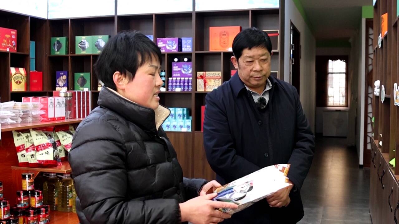 144132lq7jdopr8o89p95s.jpg
