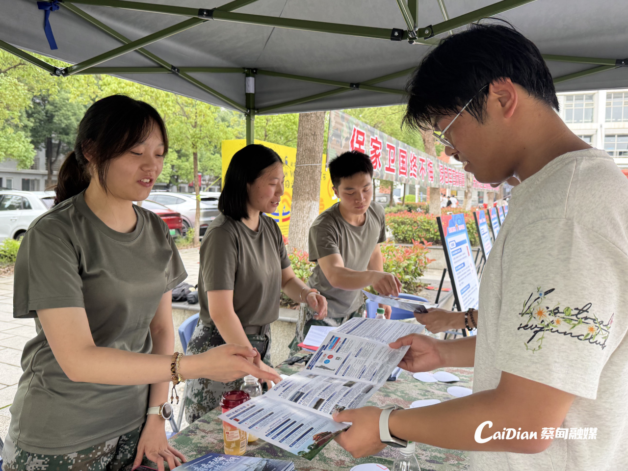 150625pihi1rx9iiza4a2i.jpg